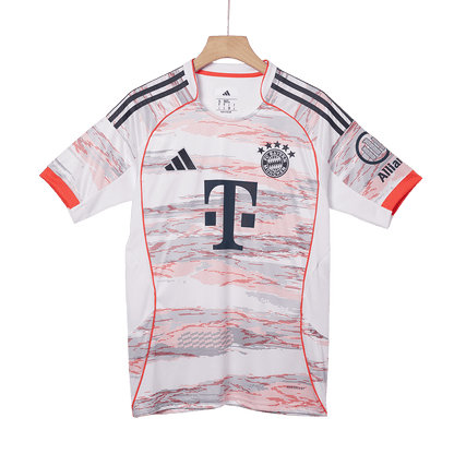 Bayern München Bortedraktsett 2025/26